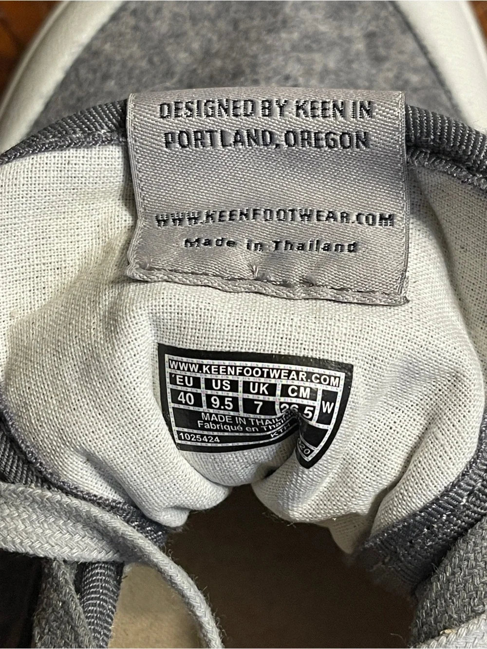 Keens casual shoes womens size 9.5 gray